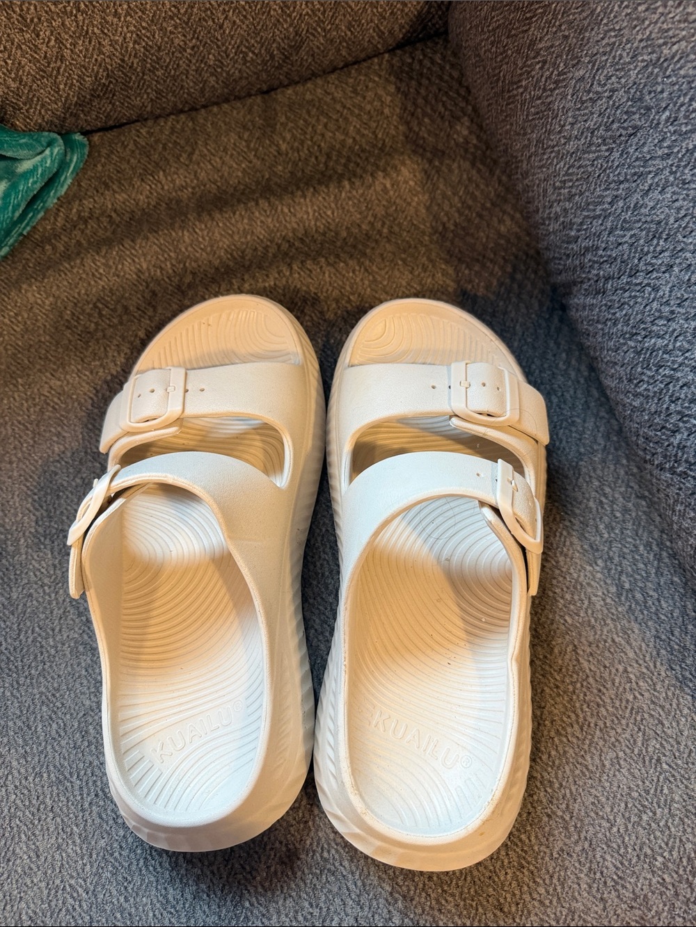 Women’s White Buckle Strap Sandals